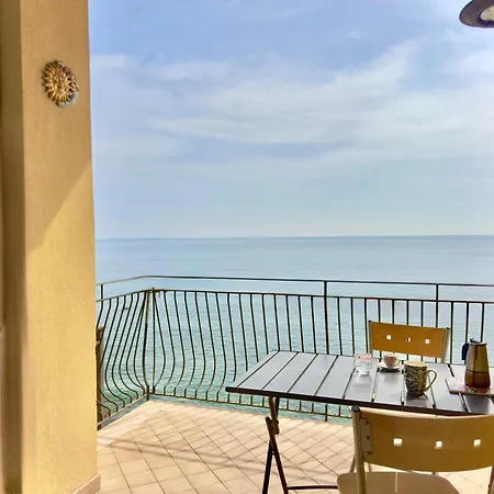 Apartament Casa Andrea - Frontemare Con Terrazza