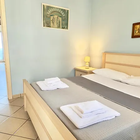 Casa Andrea - Frontemare Con Terrazza * Giardini-Naxos